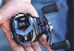 Daiwa Tatula SV70 Baitcasting Reel -Fishing Gear Shop lifestyle3